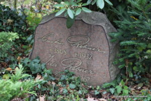 Grabstätte Rebner - Friedhof Holzhausen